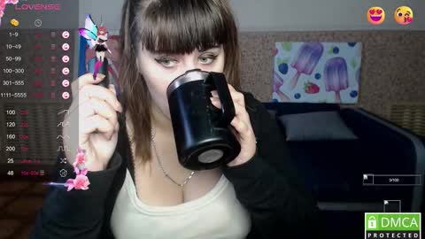 Snapshot of amali_ivanna_smit chatting on October 17, 11:25 am Ivanna online show from October 17, 11:25 am