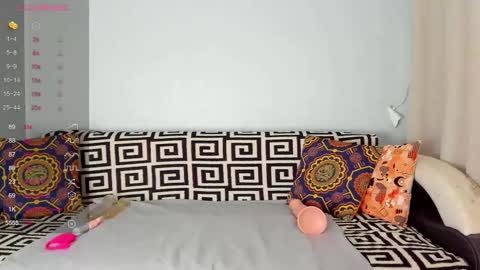 Amalia online show from November 6, 7:55 am