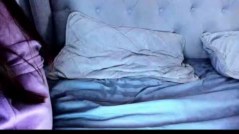 amaliajons online show from October 2, 7:40 am