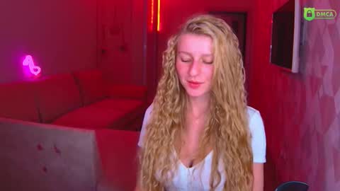 Amalia online show from November 28, 3:30 pm