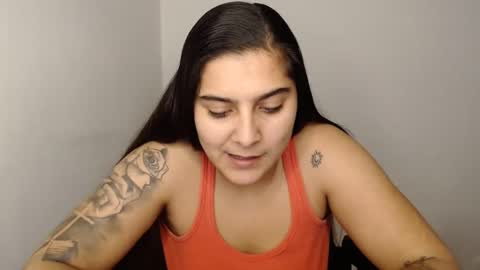 The queen of the biceps  online show from January 18, 4:21 pm