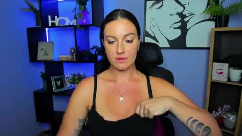 Amanda online show from May 11, 1:18 pm