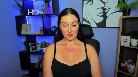 Amanda online show from May 11, 4:04 pm