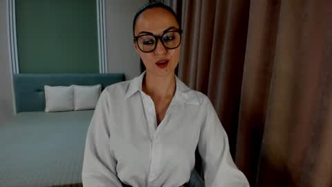 Amanda online show from July 1, 3:10 pm