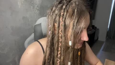 Amanda online show from April 12, 7:45 am