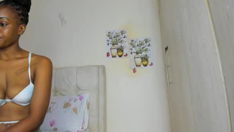 Amanda tint online show from February 3, 9:13 am