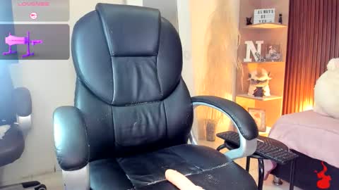 amara_brunet online show from February 12, 1:15 pm