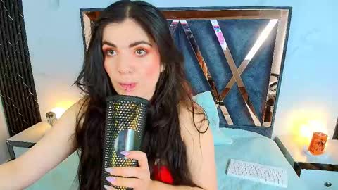 Snapshot of amara_vega chatting on October 17, 11:58 am Amara Vega online show from October 17, 11:58 am