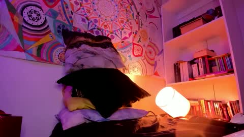 Susan online show from December 2, 7:34 pm