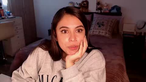 Mila  online show from February 26, 3:32 am