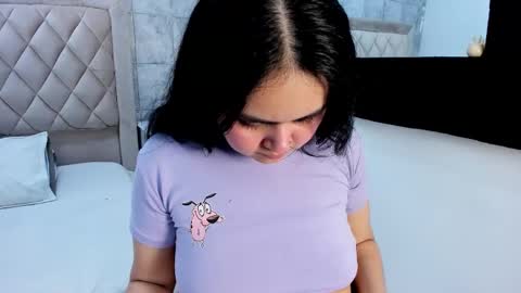 Amara Wolf online show from November 18, 11:15 pm