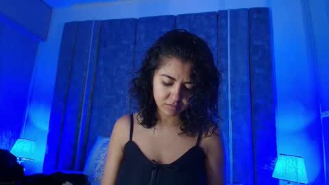 Emily online show from December 22, 1:18 pm