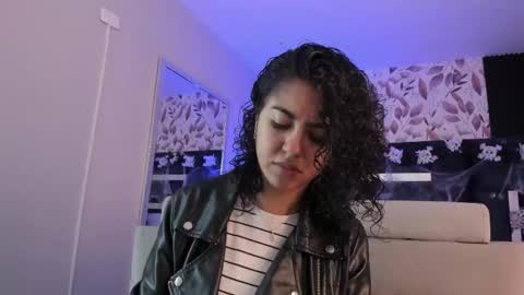 Emily online show from October 27, 1:00 pm