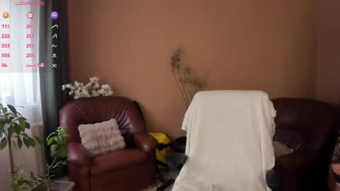 amateur_fitbabex online show from April 3, 7:15 am