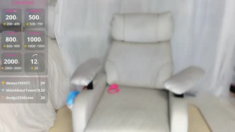 yooo online show from April 11, 7:45 am