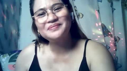 amazing angel online show from March 24, 1:39 pm