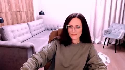 Izza online show from January 8, 10:32 am