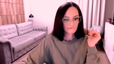 Izza online show from January 15, 2:15 pm