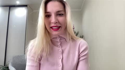 Kelly online show from January 4, 9:54 am