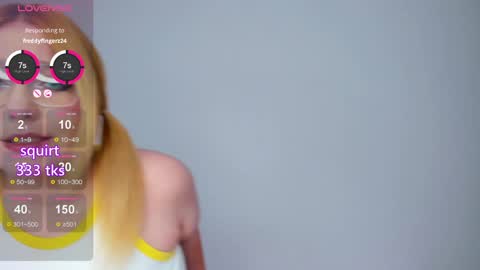 Snapshot of amazongirls chatting on October 9, 9:59 am Im Mandy and I love to play in public and do crazy in PVT online show from October 9, 9:59 am