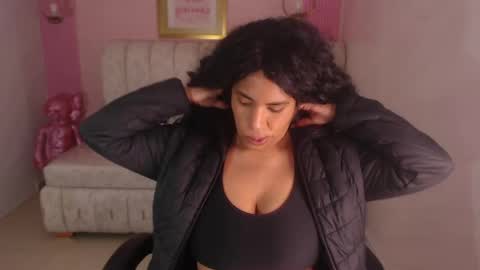 Ambar online show from April 21, 3:02 am