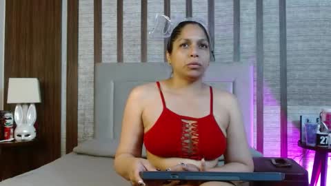 Snapshot of ambar_jonesx chatting on October 18, 11:36 am Ambar Jones online show from October 18, 11:36 am