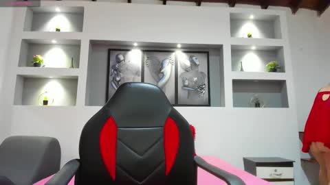 Ambar  online show from October 21, 1:48 pm