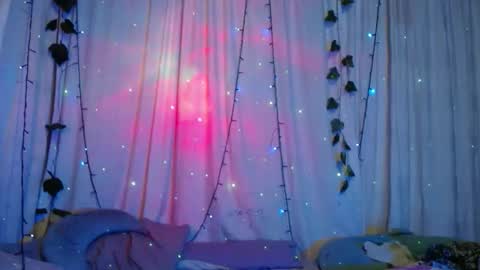 ambel_rose online show from April 18, 7:54 am