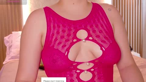 Amber online show from April 10, 3:28 pm