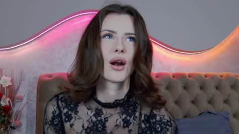 Amber online show from February 17, 6:40 pm