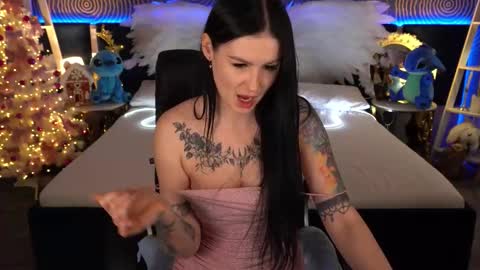 Anna online show from January 8, 2:12 pm