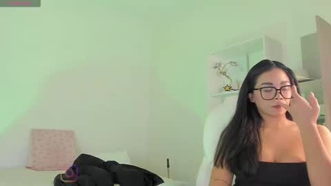 Amber online show from December 3, 12:39 pm