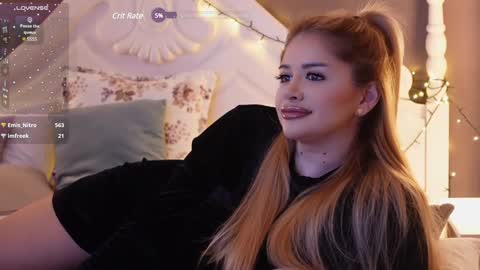 Snapshot of amberseyes chatting on January 8, 12:26 pm Amberseyes online show from January 8, 12:26 pm
