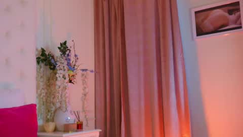 Amberseyes online show from May 26, 9:37 am