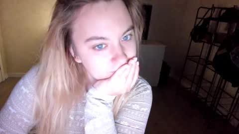 ambrosia__ online show from September 15, 10:28 am