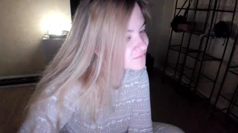 ambrosia__ online show from September 28, 11:47 pm