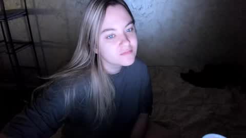 ambrosia__ online show from October 16, 4:34 am