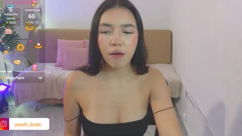 Snapshot of ameelia_tay chatting on October 4, 12:25 pm AMELIA online show from October 4, 12:25 pm