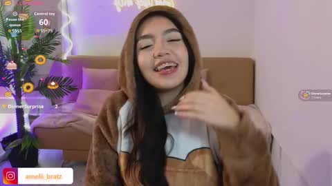Snapshot of ameelia_tay chatting on October 16, 11:43 am AMELIA online show from October 16, 11:43 am