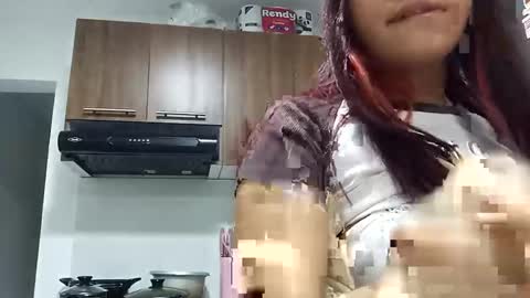 Amelia  Lucas online show from December 10, 3:20 am