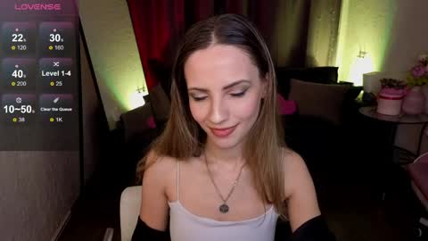 amelia_meili online show from April 10, 1:49 pm