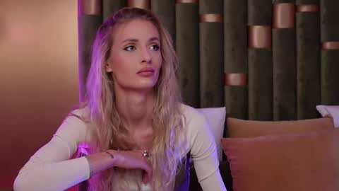 Snapshot of ameliaangell chatting on October 6, 3:46 am Amelia online show from October 6, 3:46 am