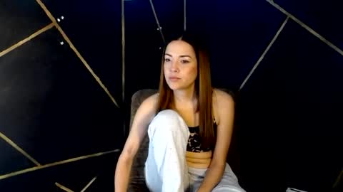 Amalia Castro online show from April 7, 11:12 am