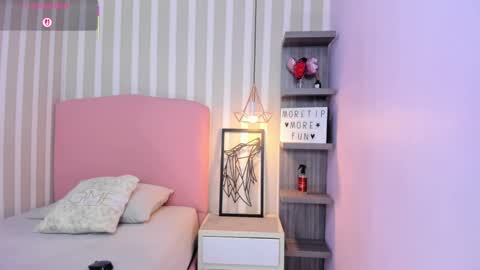 Victoria online show from September 25, 7:54 pm