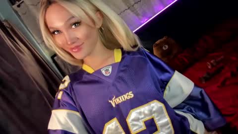 amelinckx online show from February 19, 7:59 pm