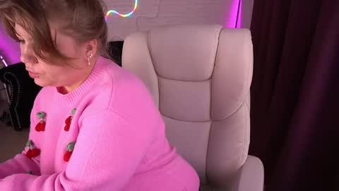 Alina online show from November 18, 2:53 pm