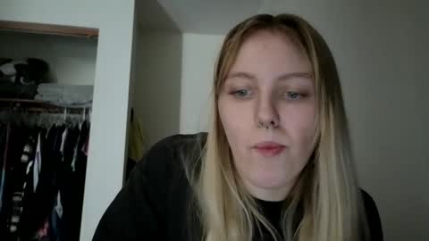 amethystmoon18 online show from February 27, 8:23 pm