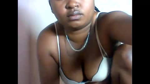 amielle_01 online show from April 12, 3:05 pm