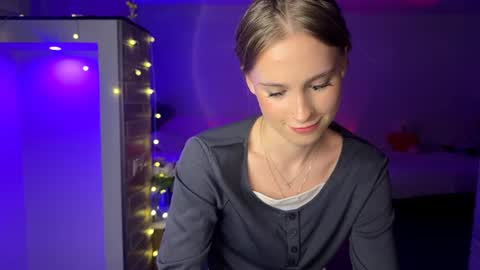 Amily online show from June 27, 5:08 pm