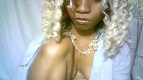 Snapshot of aminah01 chatting on January 4, 5:16 pm aminah01 online show from January 4, 5:16 pm